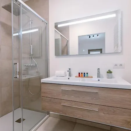 2-br With Terrace & Bbq & Parking * Oostende